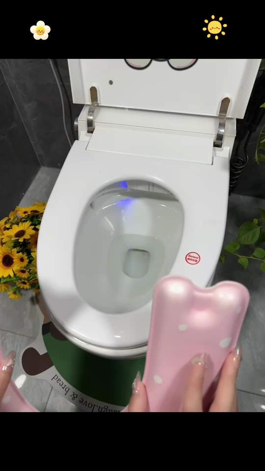 秋天啦，马桶垫该换了吧，换成这种eva材质的，软弹舒适，还不冰不凉！#马桶垫视频封面