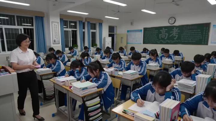 鼓励加油的励志小圆饼，值得推荐#高考加油 #高中学习生活 #奖励学生#鼓励孩子#励志正能量视频封面