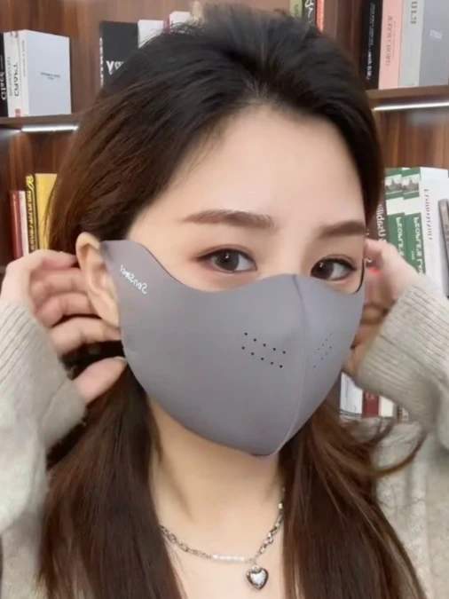 这个价格也太香了，个位数就能到手两个，而且还是双层加厚的外层防护，内层加绒保暖，这个冬天有它就够了#保暖口罩 #防护面罩 #显脸小 #素颜神器 #骑车必备视频封面