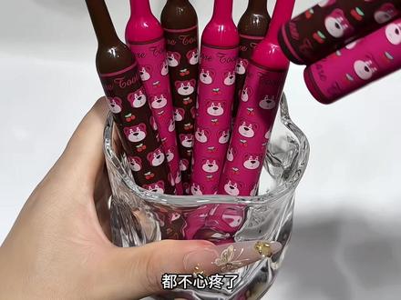 #用一次就爱上 总感觉牙齿刷不干净的，可以试试这款#山型凸面牙刷 它是中间高四周低的设计，更贴合牙齿表面，#牙刷 关键价格很划算，真的很不错#牙刷推荐视频封面