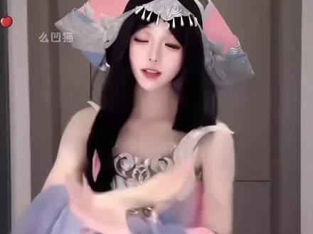 等了这么久终于来了!快艾特你的王者搭子速速给你安排上#王者荣耀#白执事赵云#小乔丁香结#王者皮肤视频封面