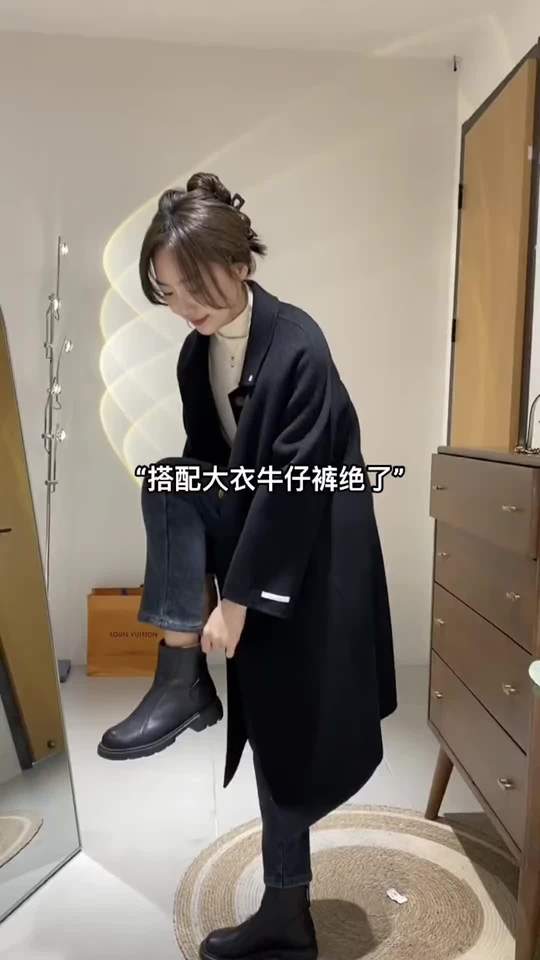 拍一发二，秋冬必备打底衫来了，面料柔然舒适弹力打，显瘦高级不臃肿视频封面