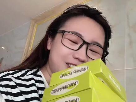 入秋之后不要再给小朋友喝白开水啦，可以给孩子多喝这个梨膏水#秋梨膏 #梨膏 #多喝水＃自制饮品视频封面