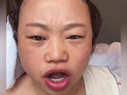 不是天生皮肤好，而是用对了宝!这款防晒集隔离素颜霜一体，防水防汗不脱妆，无论是户外活动还是日常工作都能用！视频封面