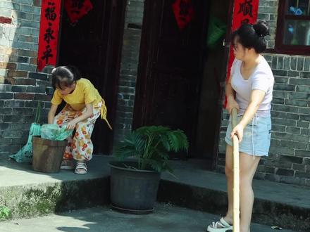 夏天怎么能离开艾草香氛垃圾袋呢#实用好物 #垃圾袋 #艾草垃圾袋视频封面