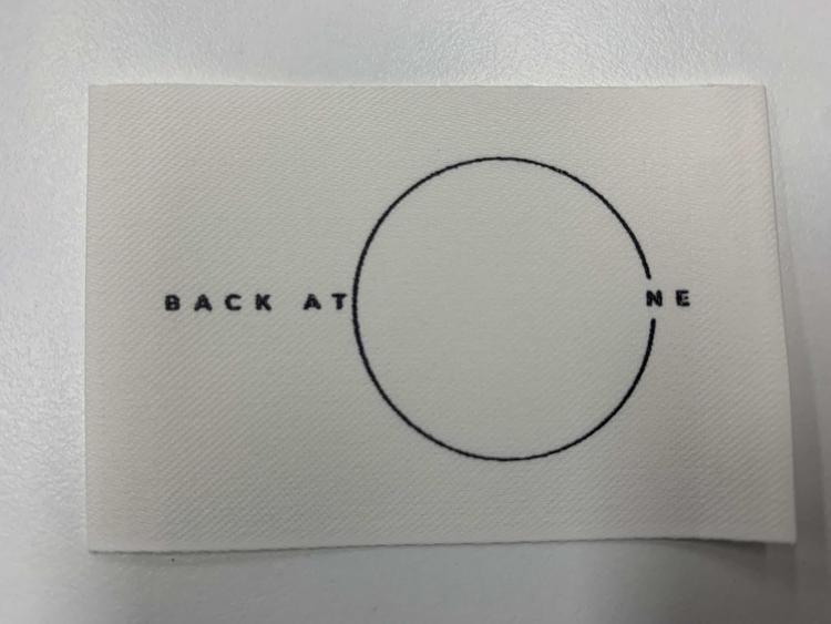 BACKATONE品牌Logo