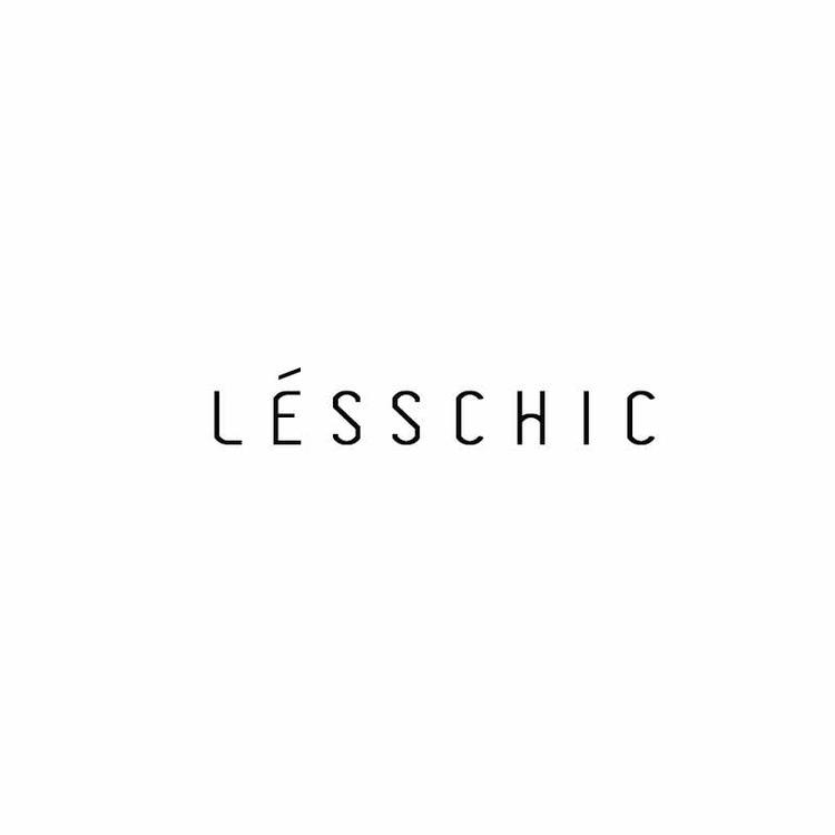 LESSCHIC品牌Logo