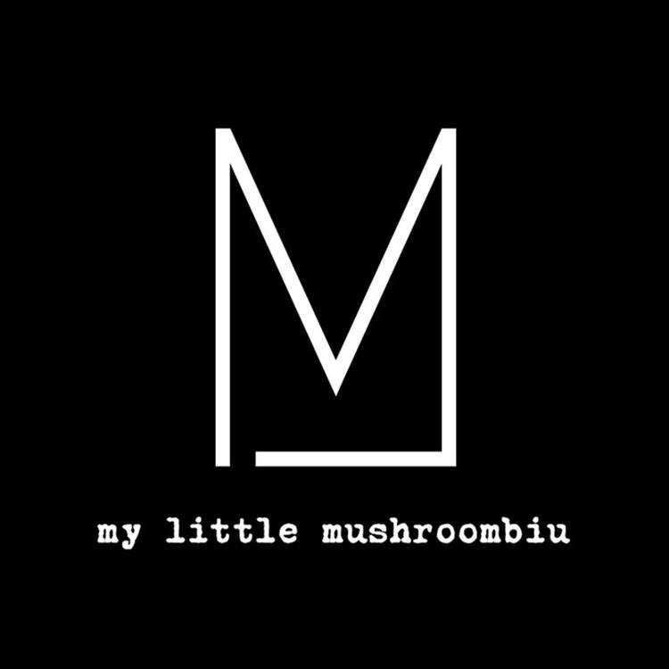 JINMOGUGU/金蘑菇菇品牌Logo
