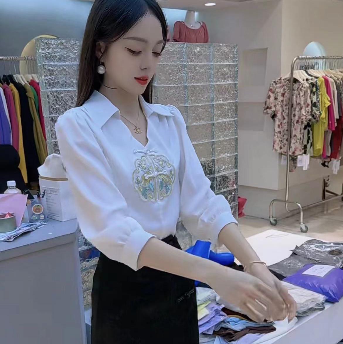 洋洋服装店直播封面