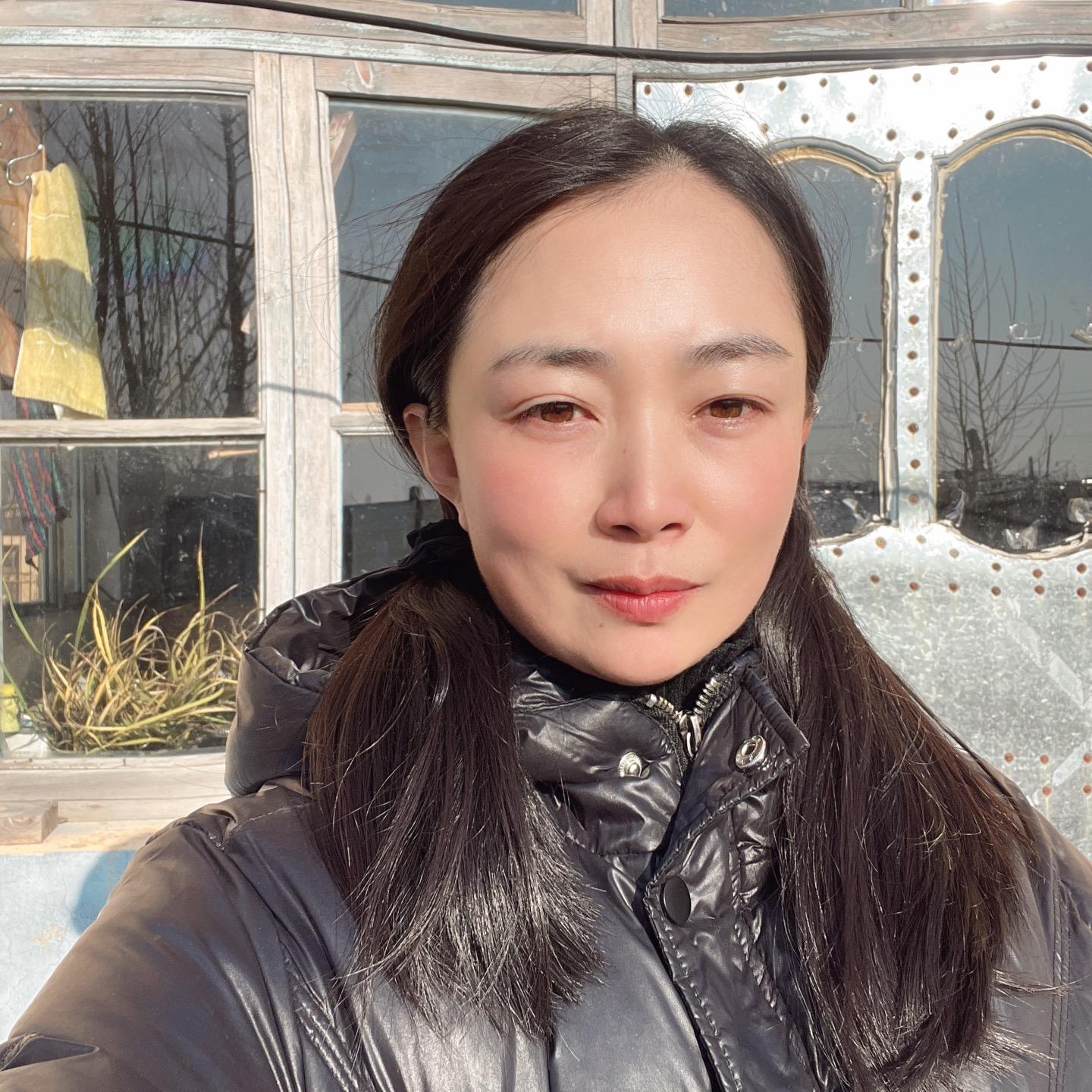 小伊.正在直播直播封面