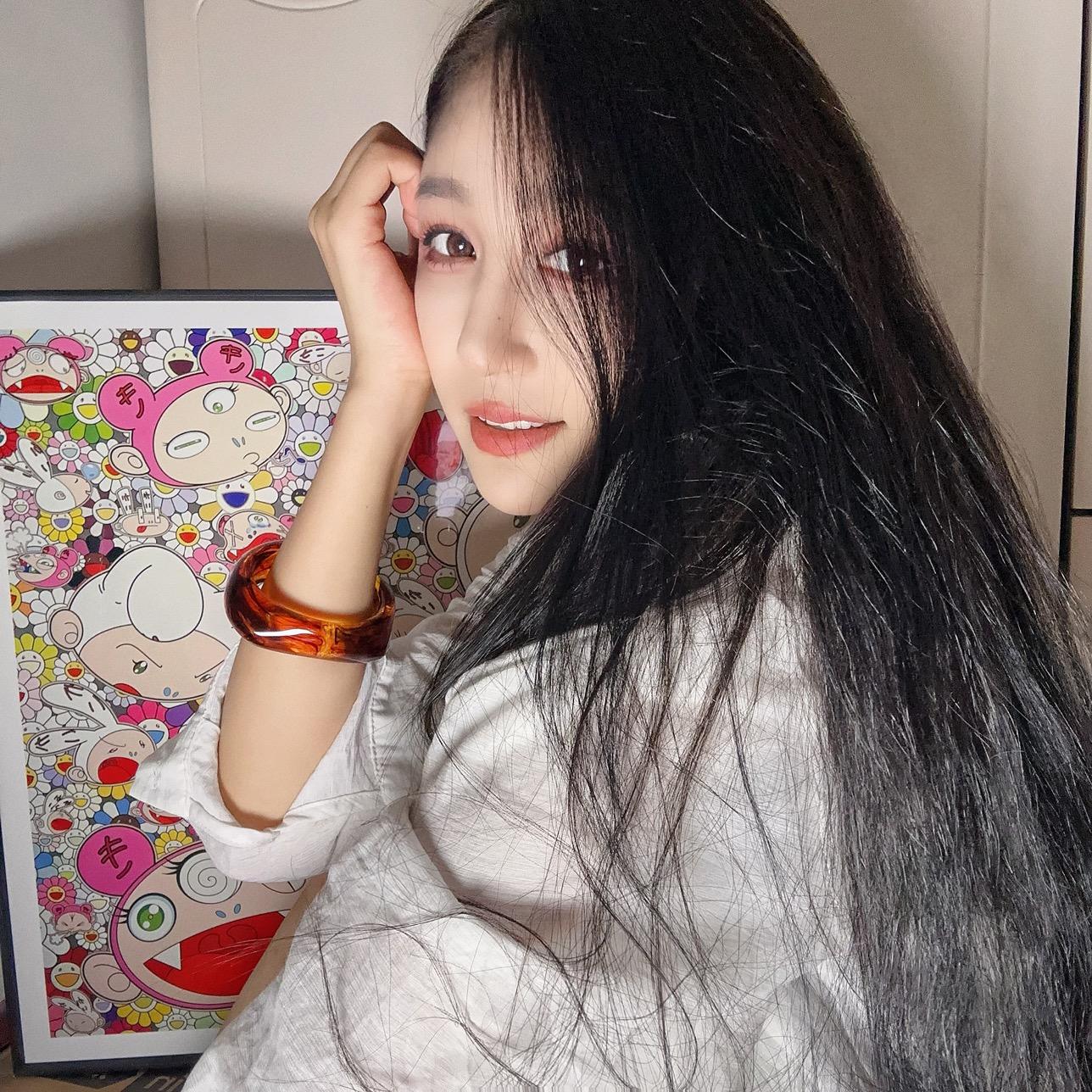 女装气氛组就位直播封面