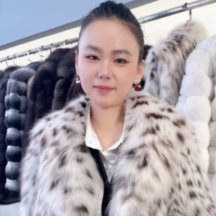 女神们快来呀，新款紫貂龙猫皮草多多！直播封面