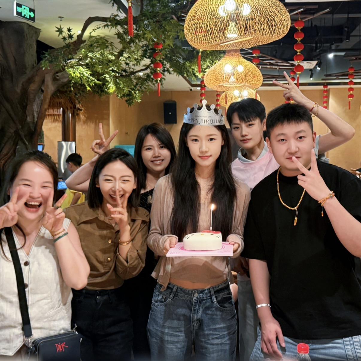小饼干 生日快乐～！直播封面