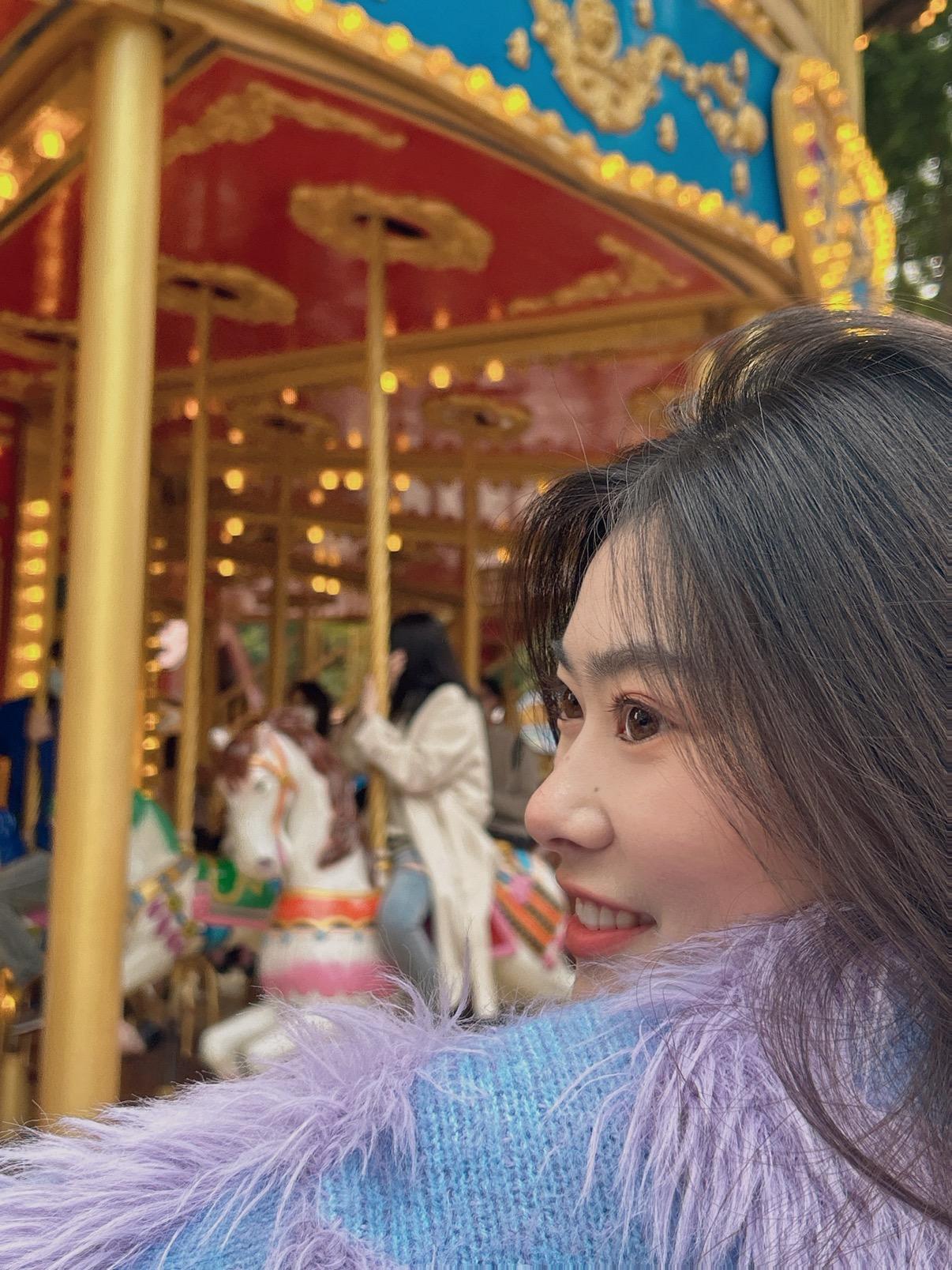 小芳博学爱你们直播封面