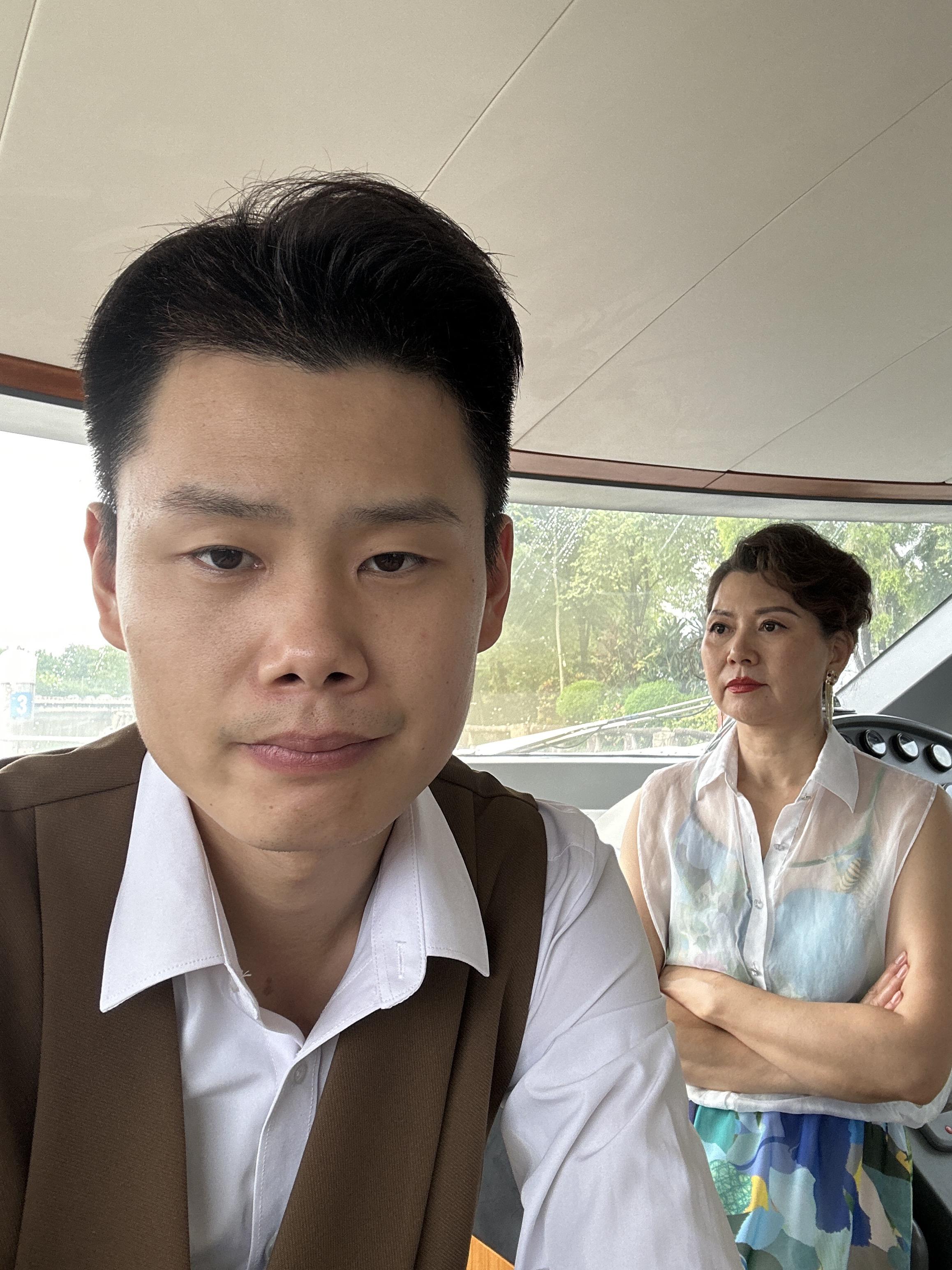 亨特要带着亨特跑！直播封面