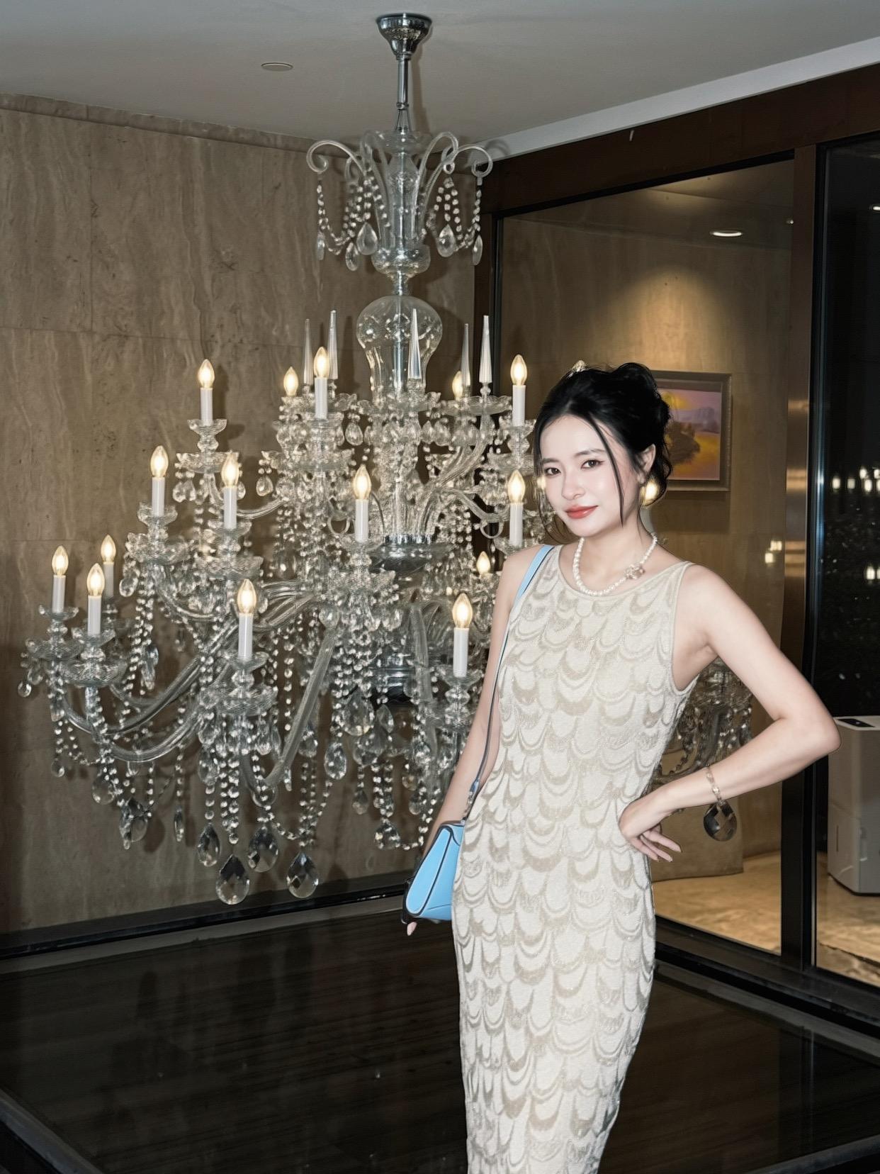 萌萌老板娘大牌月末狂欢，高奢好物包包就蹲这儿!!!!!直播封面