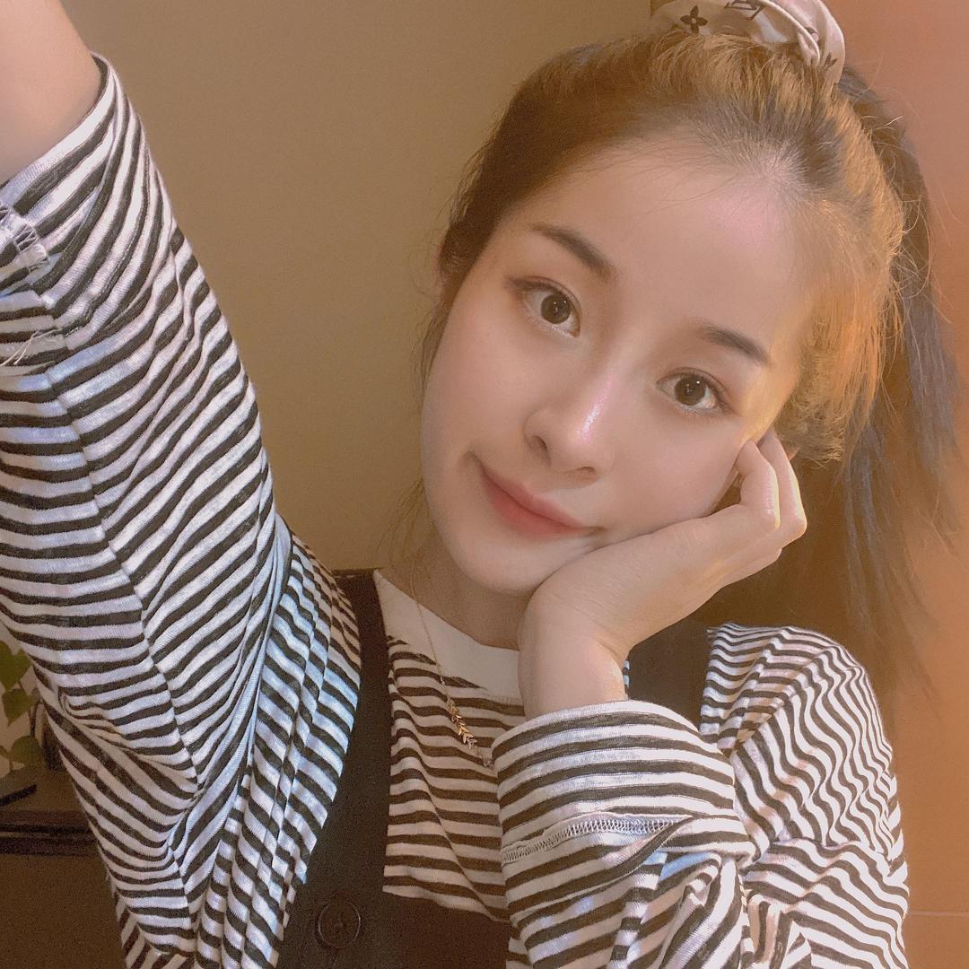 梨型女生穿搭。直播封面