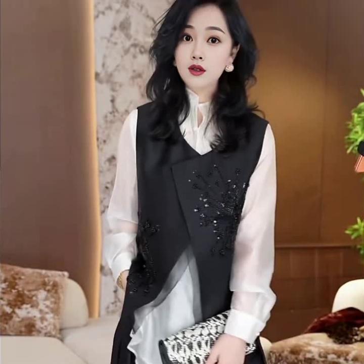 圣羽岚正在直播直播封面