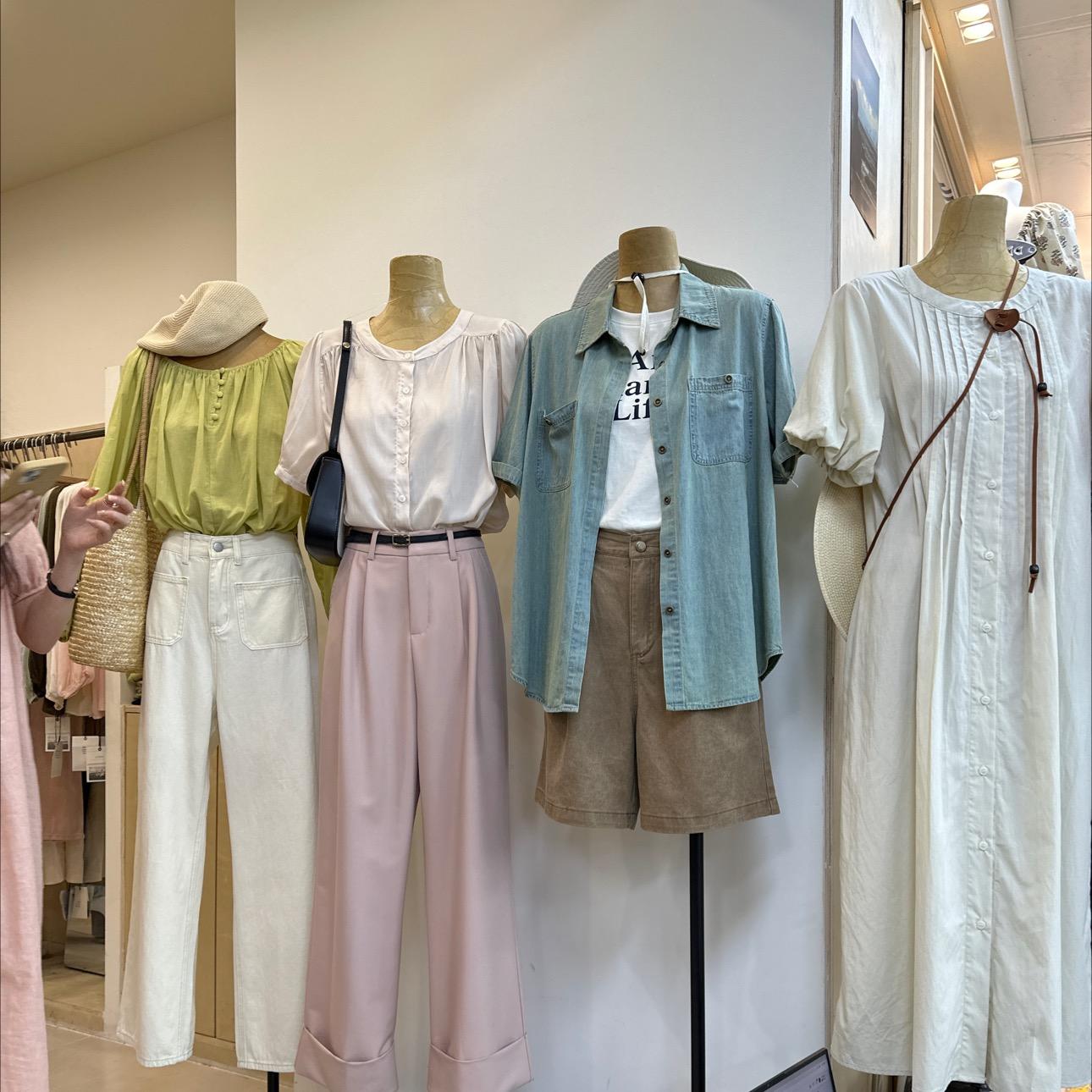 小茉莉服饰正在直播直播封面