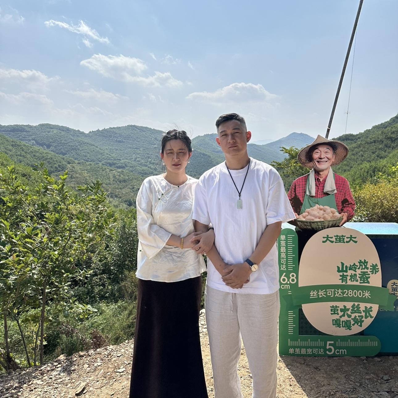 鲁韵魏先笙大促开始了直播封面