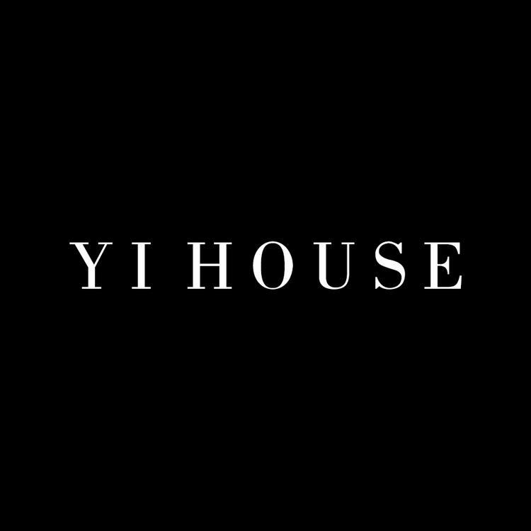YIHOUSE轻奢女装20店小店Logo