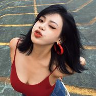 月半三梗抖音达人头像