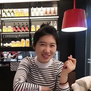 秦笑笑（下午5点50见）抖音达人头像