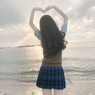 八月摇抖音达人头像