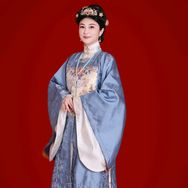 鼎韵喜娘若兰抖音达人头像