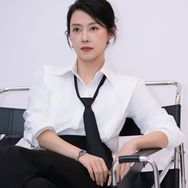 喵妈紫薇在英国抖音达人头像