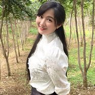山黎椰子姐文玩抖音达人头像