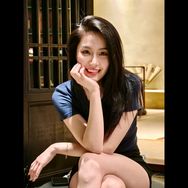 财经小艾酱抖音达人头像