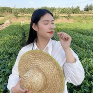小芳日照绿茶抖音达人头像