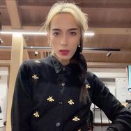 一枝梅（国际梅美妆版）抖音号头像