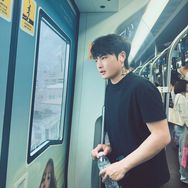 邱明山抖音达人头像