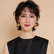 ❤️曹小菲抖音达人头像