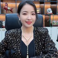 艾米老板娘《女装》抖音达人头像