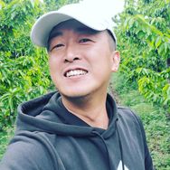 耳钉大叔（王三秀）抖音达人头像