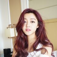 卫诗雅Michelle抖音达人头像