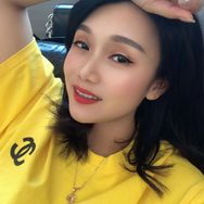深圳小颜（轻奢包品会）👜抖音达人头像