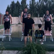 三胖卖椅子抖音达人头像