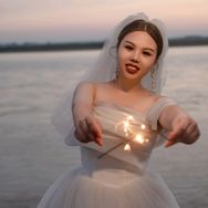 小莲（开封香香妹妹）抖音达人头像