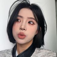 武汉杨傲傲抖音达人头像