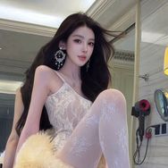 羽 涵抖音达人头像