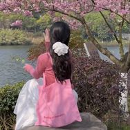 杭州余杭杂触百货经营部（个体工商户）抖音达人头像