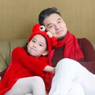 奶爸财经抖音达人头像