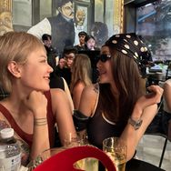 何荷店播号抖音达人头像