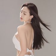 娅雯💫Ya抖音达人头像