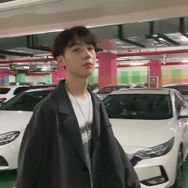 萧启抖音达人头像