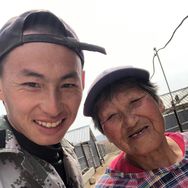 大尧和奶奶爱养鹿抖音达人头像